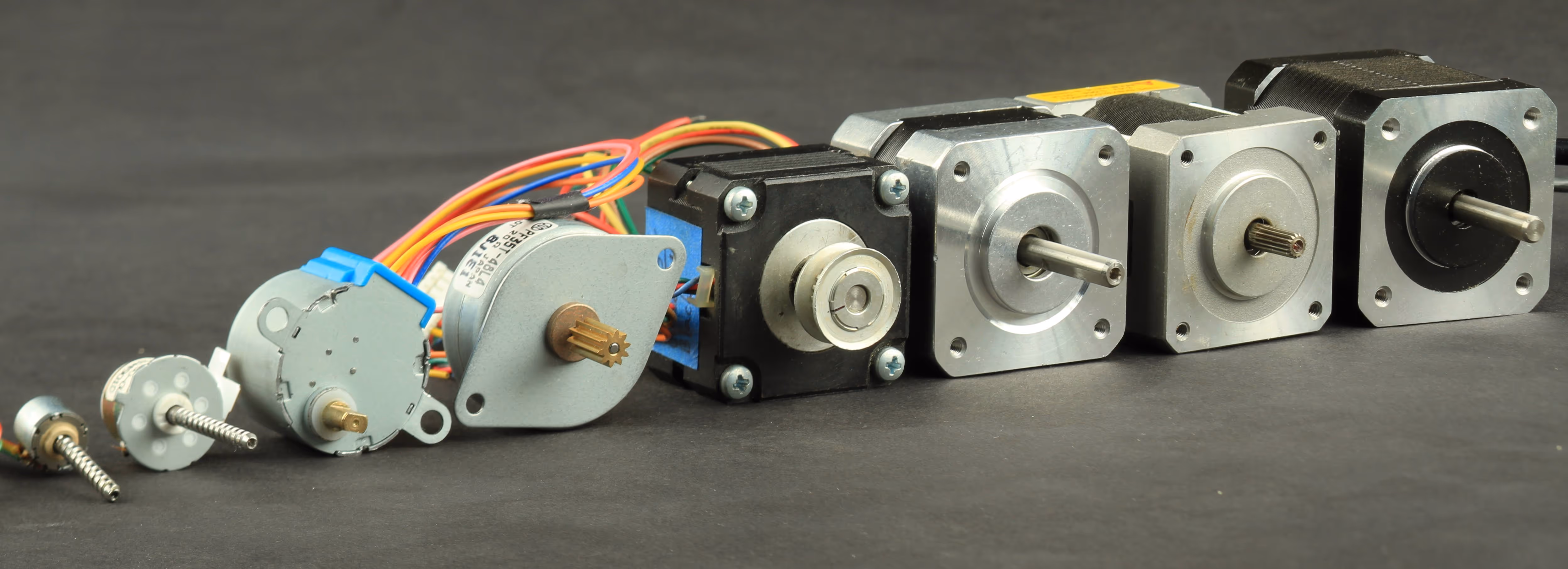 NEMA 17 stepper motor showing internal coils and rotor